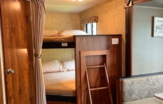 Clean & Cozy Hideout