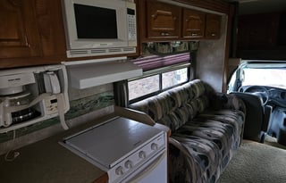 2005 Coachmen RV Leprechaun 317KS Ford 450