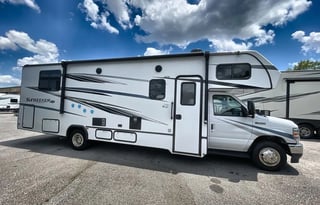 Sunseeker 2850LE | StarLink WiFi • Pet-Friendly