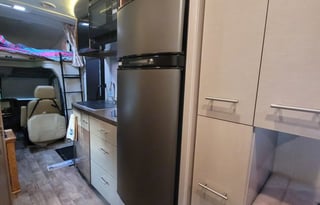 The Best View - 24 ft. Mercedes Winnebago View