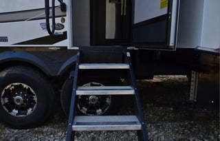 2023 Jayco North Point 382FLRB