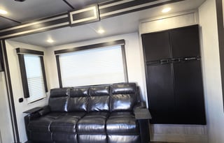 2021 Keystone Impact Fuzion 415