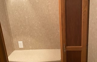 Enjoy your stay with this quaint RV!