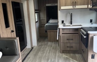 2024 Grand Design Imagine 25DBE