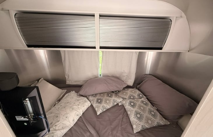 Rear bed