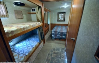 2011 Winnebago Sightseer 35J Bunkhouse
