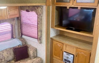 Easy Camping- Sleeps 6- Delivery & Setup