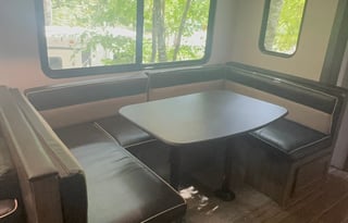 Jenny's Creek Camper Rental