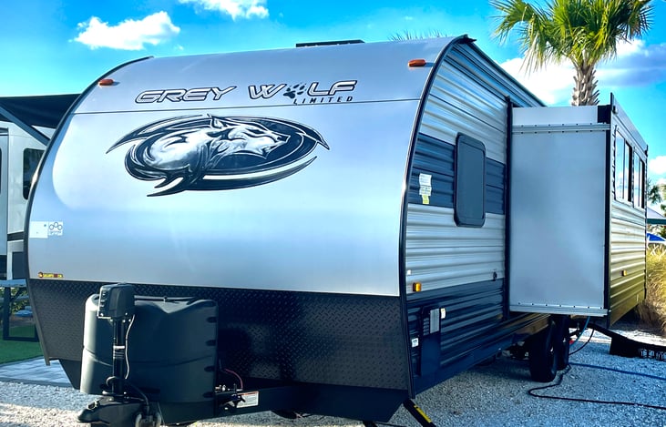 Exterior Slide Out (Left Side)