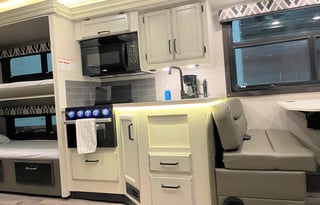 (Unit 1) 2022 Jayco with bunks!