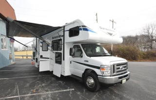 Sunseeker S5 with Theater Chairs!