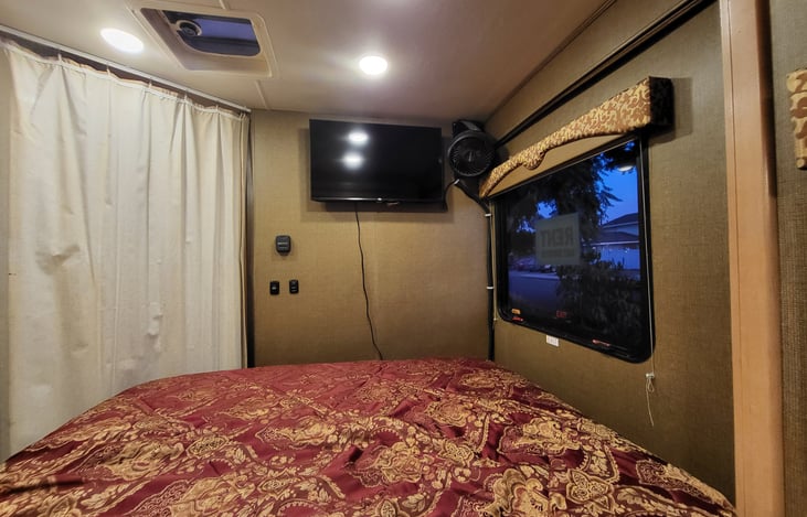 The extendable bedroom makes for much roomier RV. Once you shut the curtains closed, you will have complete privacy in the master bedroom. The extension includes additional windows to see the stars.
