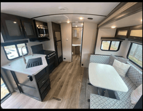 Forest River RV Surveyor Luxury 250FKS