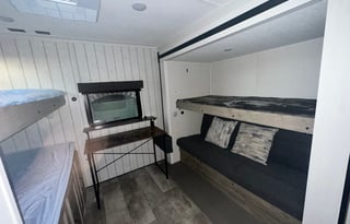 2024 Palomino Puma 32BHQS