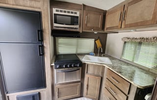 2019 Forest River RV Surveyor 264RKLE