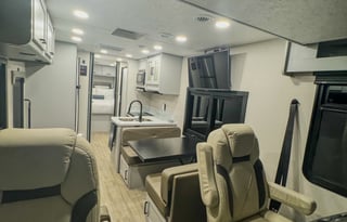 "Impeccably Clean and Spotless Plug and Play RV"