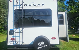 2023 Keystone Couger Halftime 33 RLI