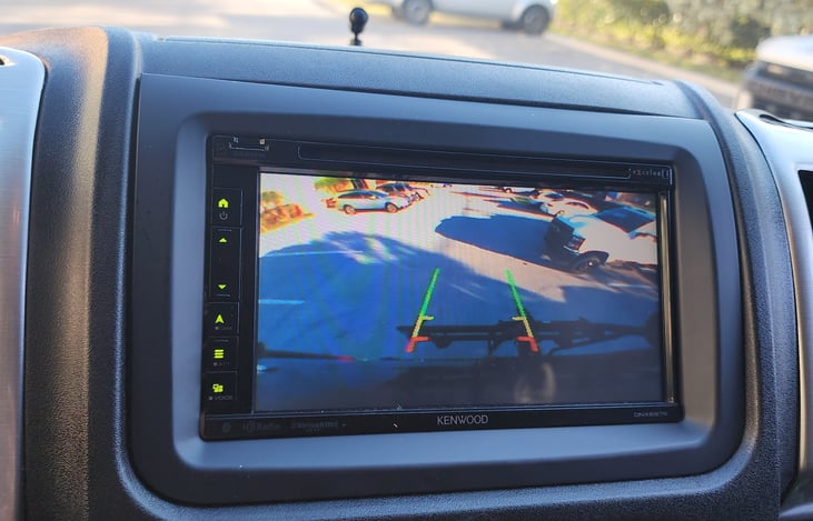 Backup camera, while driving or in reverse available