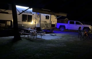 2023 Luxurious Family-Friendly Apex Ultra-Lite