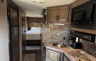 2019 Thor Motor Coach 28A Majestic