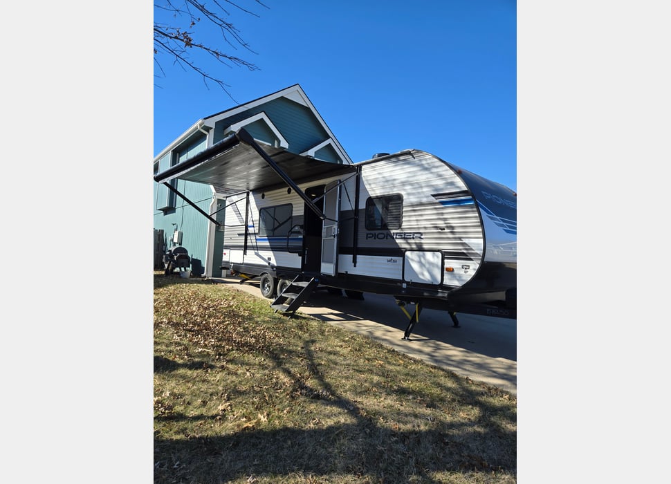 Travel Trailer rentals in Overland Park