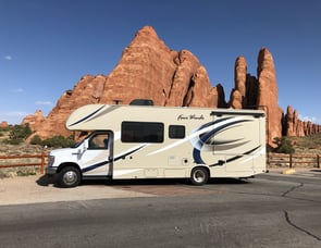 Thor Motor Coach Four Winds 26B