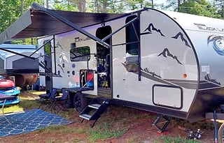 2023 Forest River Cherokee Black Label Series T8