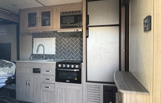 2021 Coachmen Adrenaline 21lt