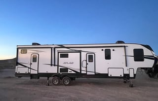 2021 Dutchmen RV Atlas 3602LFKB