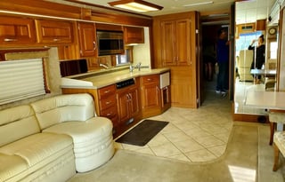 2005 Holiday Rambler Endeavor 40PDQ