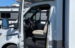 2021 Winnebago Navion 24D
