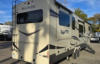 2021 Solitude 375RES-R