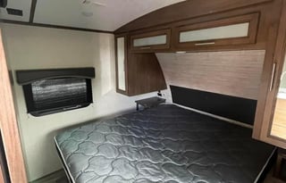 2020 Keystone RV Cougar Half-Ton 32RDBWE