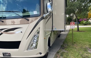 2017 Thor Motor Coach Windsport 35M