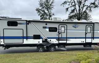 31 foot bunkhouse with remote office