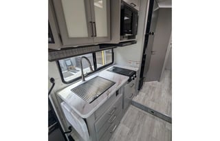2025 Thor Chateau 22Z - Spacious Class C RV-GLG02