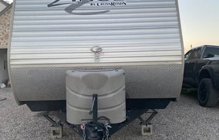 2014 CrossRoads RV Zinger ZT32QB