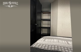 CHEROKEE Private Master, Bunks & Fireplace