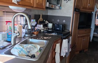 2013 Winnebago Vista 35F aka the Hilton on Wheels