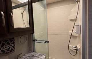 The Glamp Champ - Luxury on Wheels