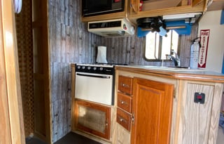 1989 Van American GMG Cobra Malibu Motor Home