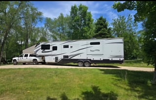 Modern and Luxurious 5th Wheel Retreat