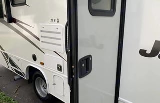The CLASSY C: Beautiful NEW 2020 Jayco Redhawk SE