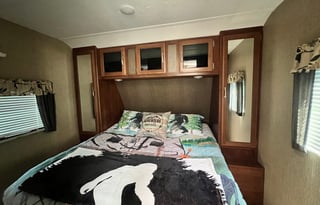 Cavs Camper - Beautiful 37' TT with Bunk House!!