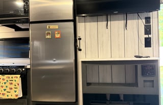 Unplug, unwind. Furnished 3bd, 2bath + bunks