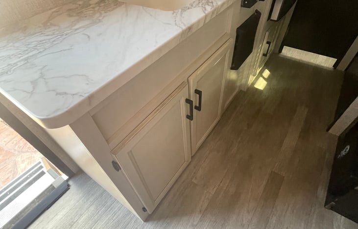 Kitchen Countertop and vinyl wood pattern