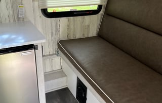 Pet friendly extremely light and cute camper