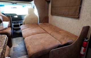 Coachmen Leprechaun RV "Chickaletta" Dog Friendly!