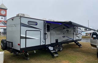 Genesis - 2021 FR Cherokee 30DBH-L (Delivery Only)