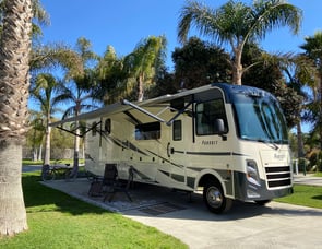 Coachmen RV Pursuit 32WC